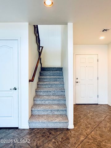 4156 N Fortune Loop, Tucson, AZ 85719