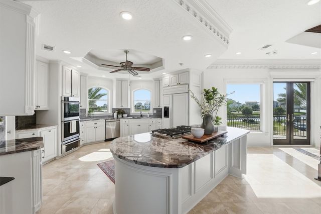 19 Marathon, Hitchcock, TX 77563