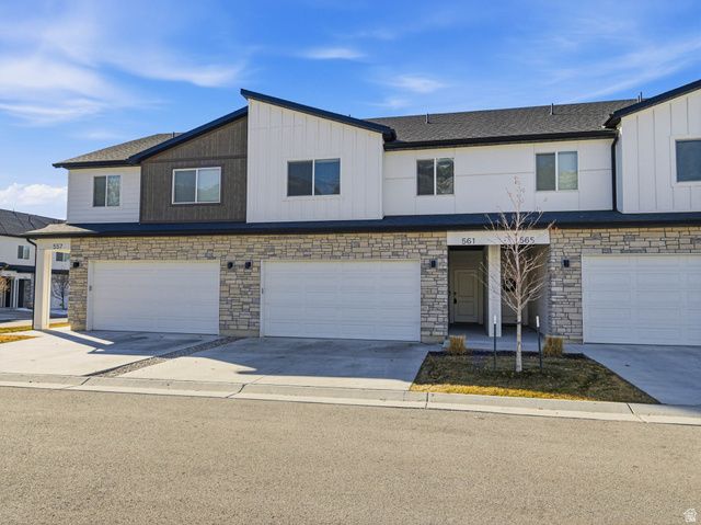 561 N 225 E, Providence, UT 84332