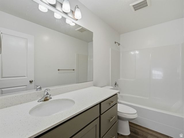 561 N 225 E, Providence, UT 84332