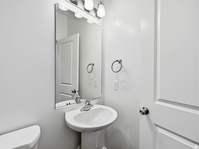 561 N 225 E, Providence, UT 84332