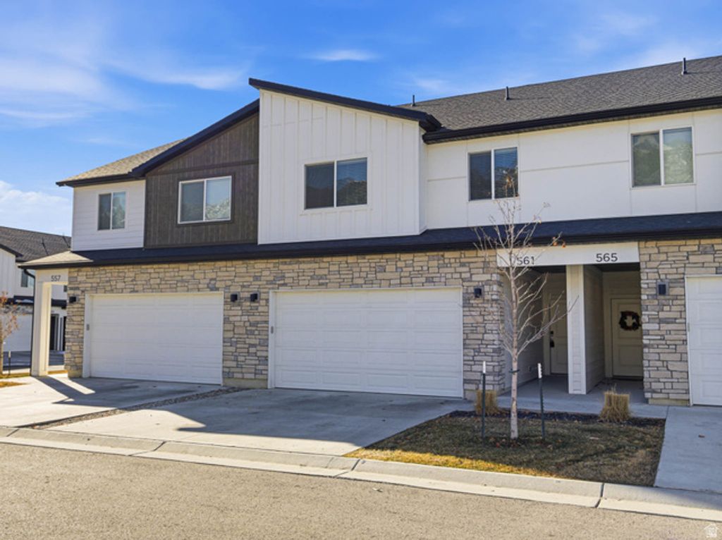 561 N 225 E, Providence, UT 84332