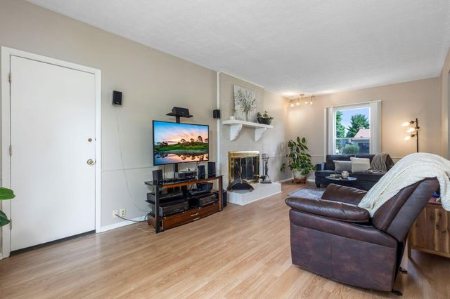 659 Parliament Avenue, Columbus, OH 43230