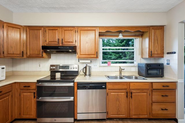 659 Parliament Avenue, Columbus, OH 43230