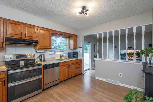 659 Parliament Avenue, Columbus, OH 43230