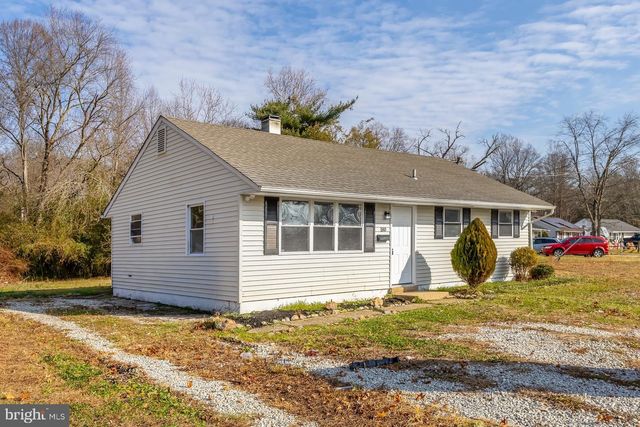 180 S DENNIS DR, Clayton, NJ 08312