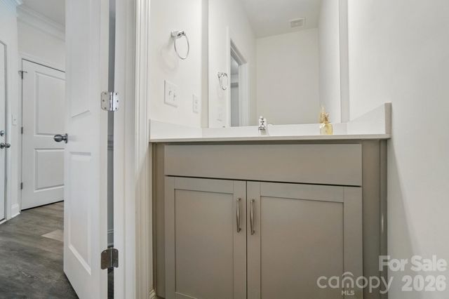 8018 Saluda Drive, Charlotte, NC 28269