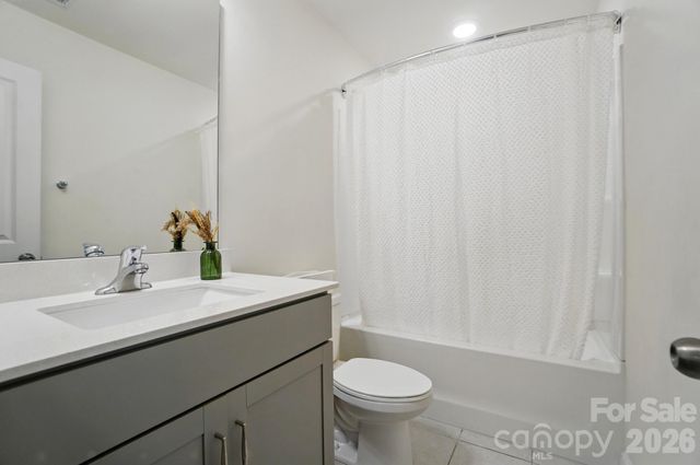 8018 Saluda Drive, Charlotte, NC 28269