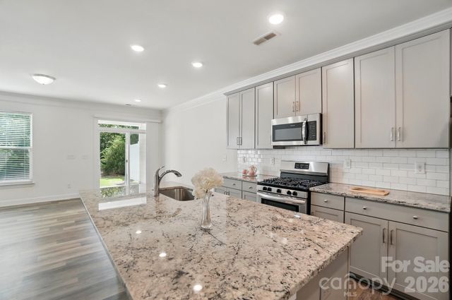 8018 Saluda Drive, Charlotte, NC 28269