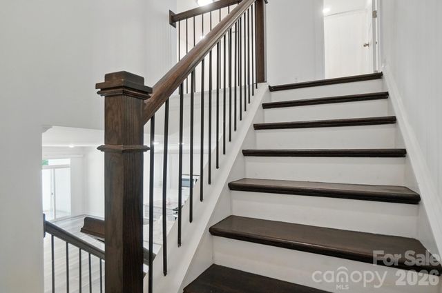 8018 Saluda Drive, Charlotte, NC 28269