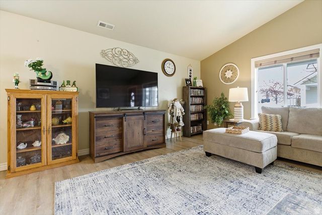 359 E 1075 N, Logan, UT 84341