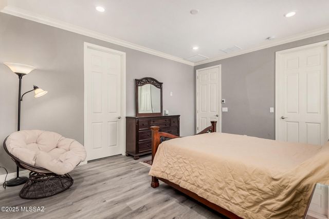 8585 N Genoa Court, Tucson, AZ 85742