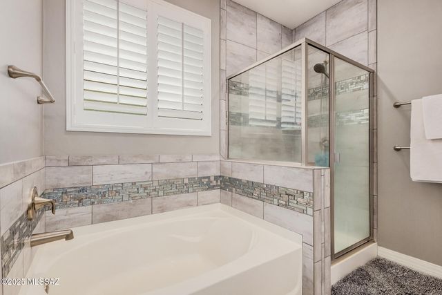 8585 N Genoa Court, Tucson, AZ 85742