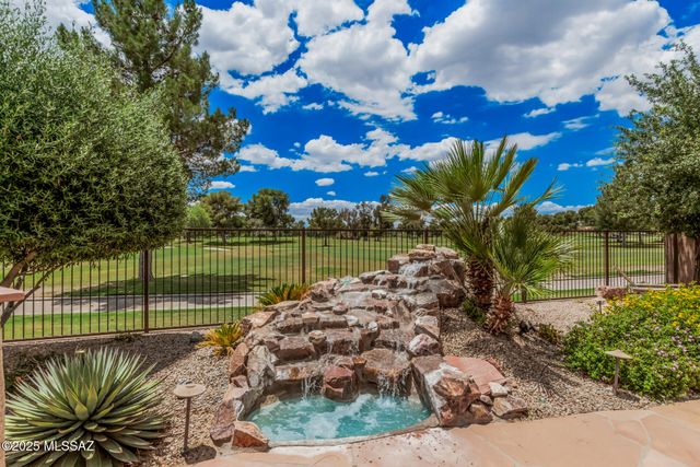 8585 N Genoa Court, Tucson, AZ 85742