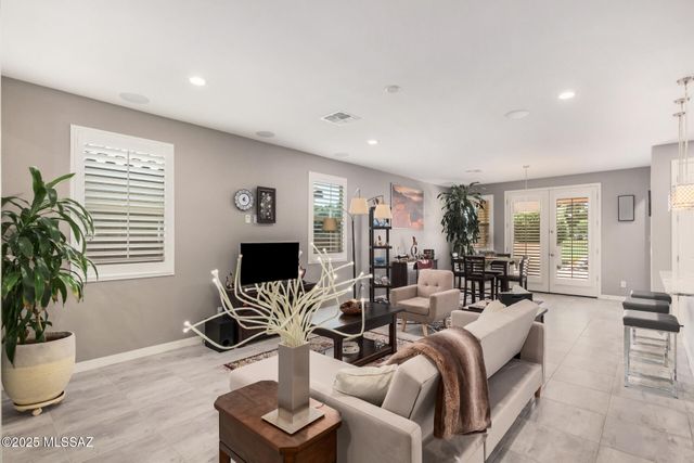 8585 N Genoa Court, Tucson, AZ 85742
