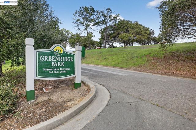 5827 Cold Water Drive, Castro Valley, CA 94552