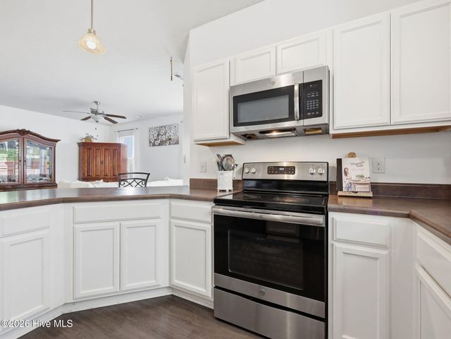 349 Frisco Way, Holly Ridge, NC 28445