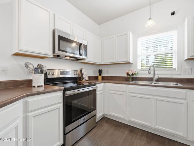 349 Frisco Way, Holly Ridge, NC 28445