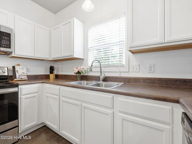 349 Frisco Way, Holly Ridge, NC 28445