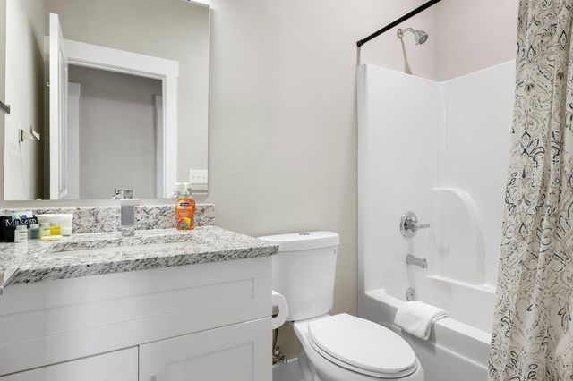 2664 Harvey Avenue, North Charleston, SC 29405