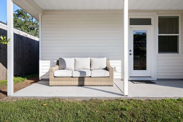 2664 Harvey Avenue, North Charleston, SC 29405