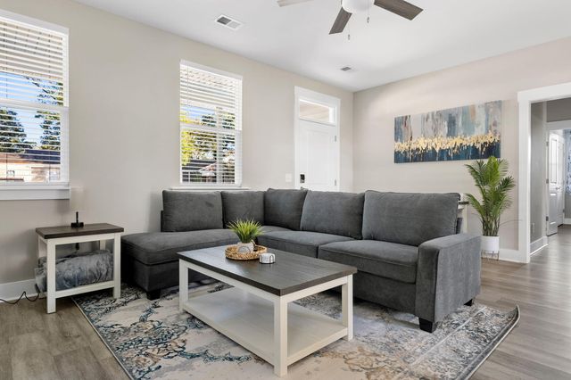 2664 Harvey Avenue, North Charleston, SC 29405