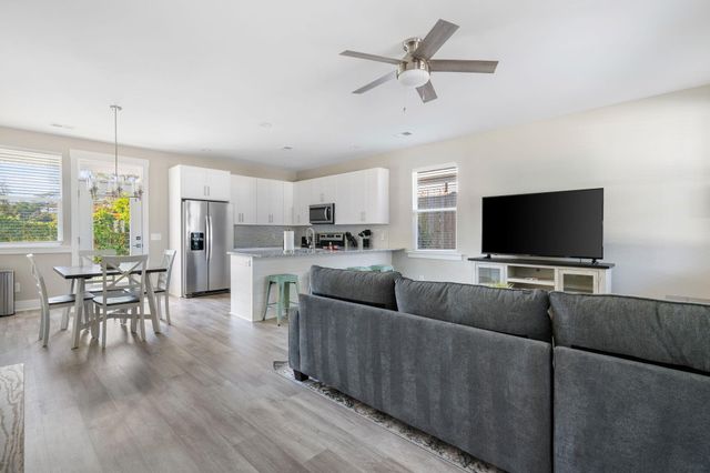 2664 Harvey Avenue, North Charleston, SC 29405