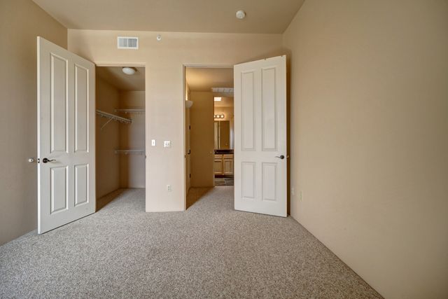 1405 Vegas Verdes 315, Santa Fe, NM 87507