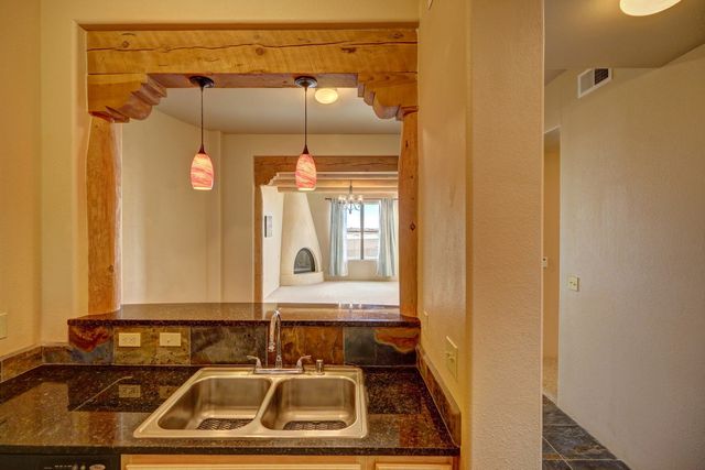 1405 Vegas Verdes 315, Santa Fe, NM 87507