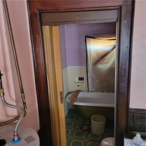 360 Watson Street, Buffalo, NY 14212