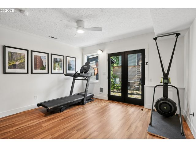 1345 TROON Dr, West Linn, OR 97068