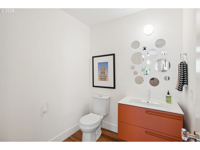 1345 TROON Dr, West Linn, OR 97068