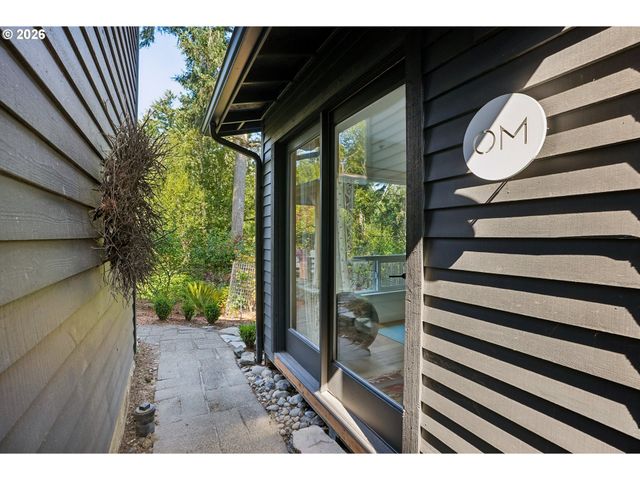 1345 TROON Dr, West Linn, OR 97068