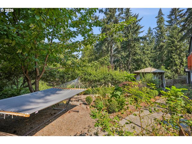 1345 TROON Dr, West Linn, OR 97068