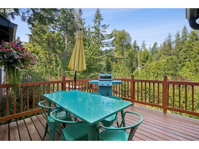 1345 TROON Dr, West Linn, OR 97068