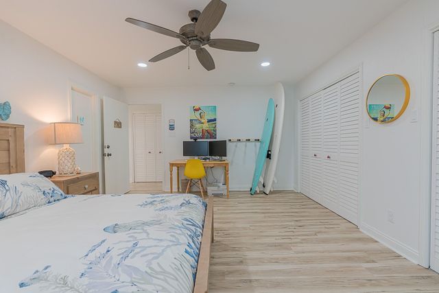 13826 Pirates Beach Boulevard, Galveston, TX 77554