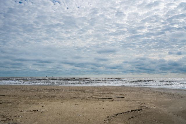 13826 Pirates Beach Boulevard, Galveston, TX 77554