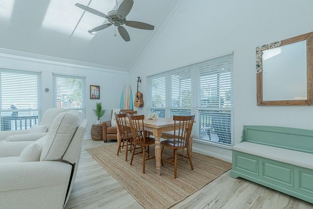 13826 Pirates Beach Boulevard, Galveston, TX 77554