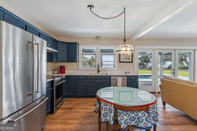 673 Hickory Bluff Drive, Waverly, GA 31565