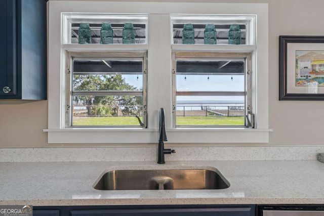 673 Hickory Bluff Drive, Waverly, GA 31565