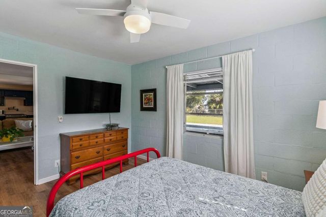 673 Hickory Bluff Drive, Waverly, GA 31565