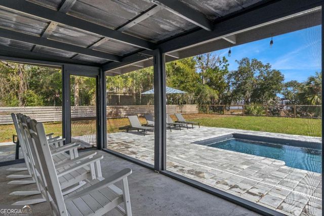 673 Hickory Bluff Drive, Waverly, GA 31565