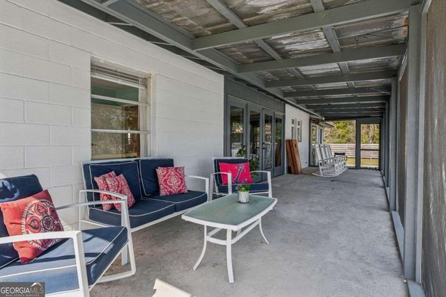 673 Hickory Bluff Drive, Waverly, GA 31565