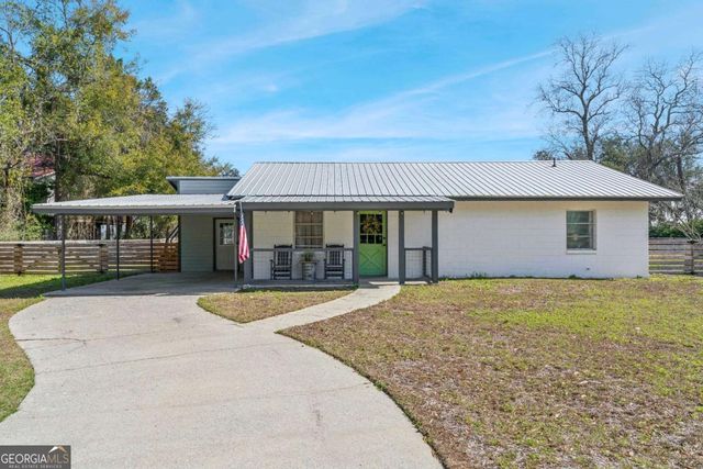 673 Hickory Bluff Drive, Waverly, GA 31565