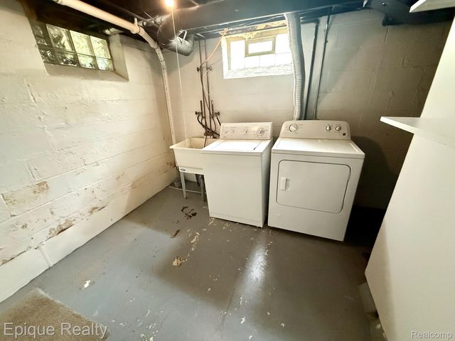 1846 Oakshire Avenue, Berkley, MI 48072