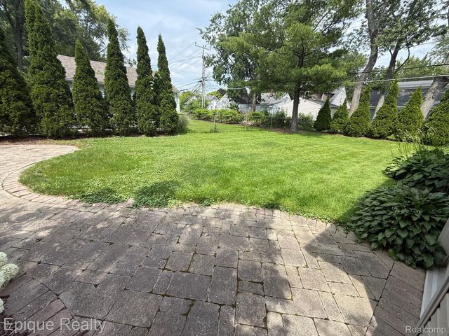 1846 Oakshire Avenue, Berkley, MI 48072