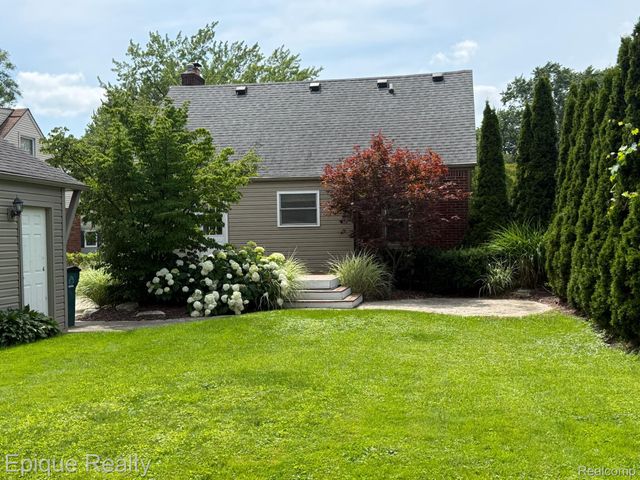 1846 Oakshire Avenue, Berkley, MI 48072