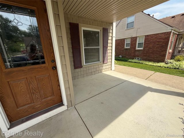 1846 Oakshire Avenue, Berkley, MI 48072
