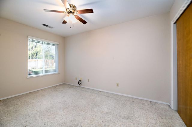 2061 Santa Ana Avenue, Clovis, CA 93611