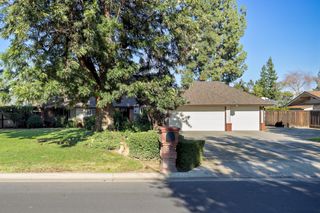 2061 Santa Ana Avenue, Clovis, CA 93611